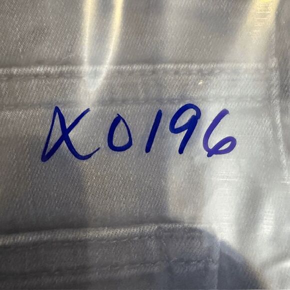 FRAME Le Catroux High Rise Flared Jeans in Kerry Black Size 24 - Picture 14 of 14